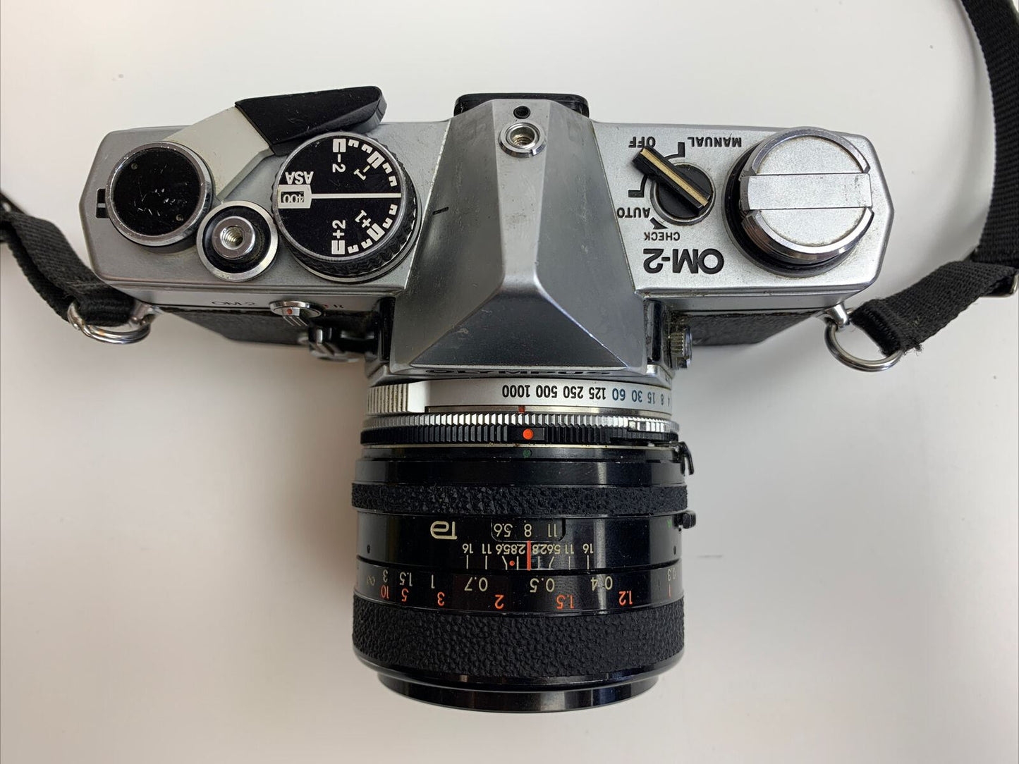 OLYMPUS OM 2  - 28mm f2.8