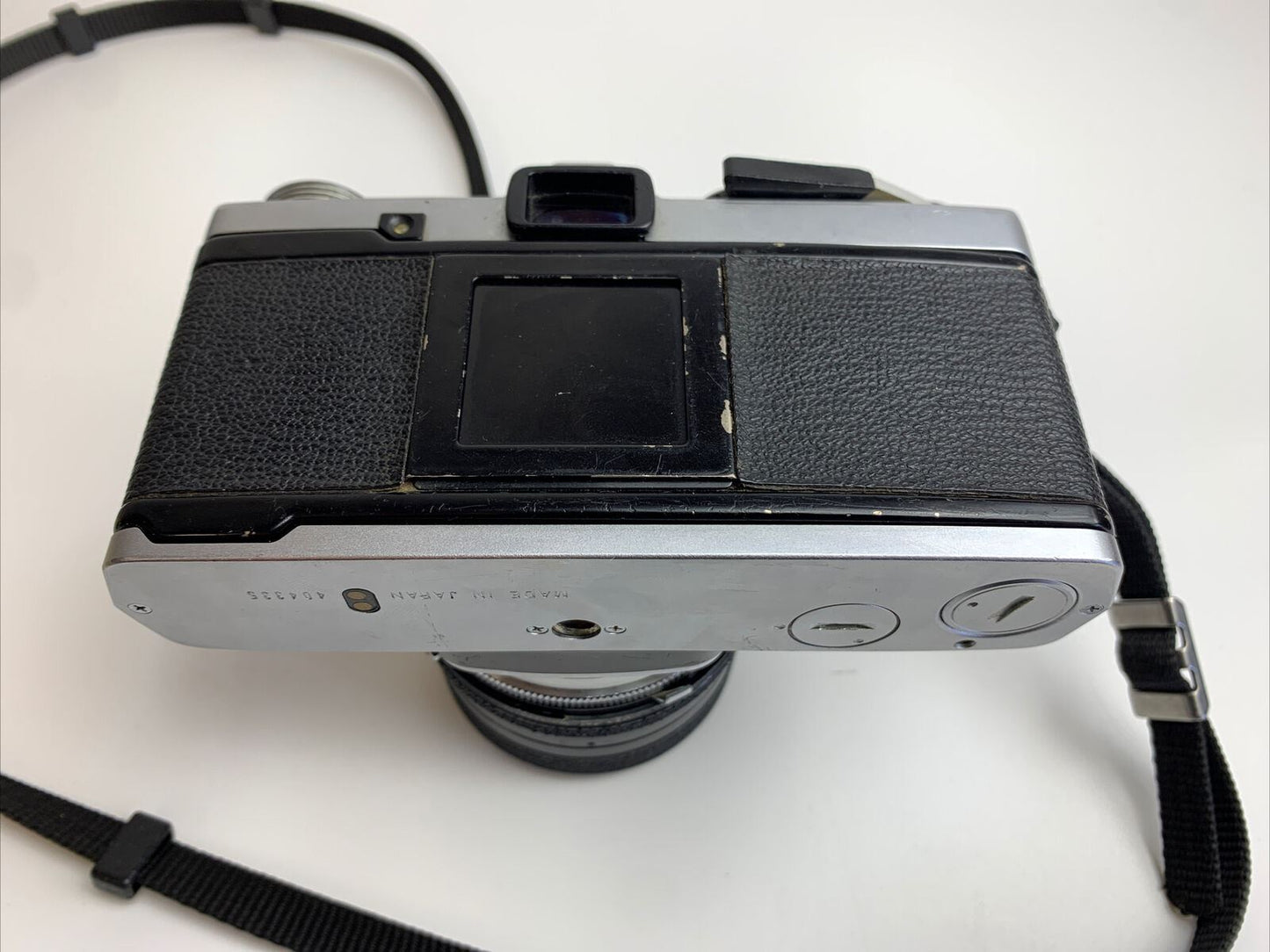 OLYMPUS OM 2  - 28mm f2.8