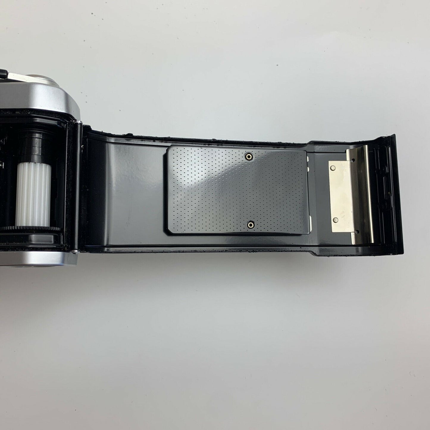 {FILM TESTED} PENTAX MG - f2 50mm lens
